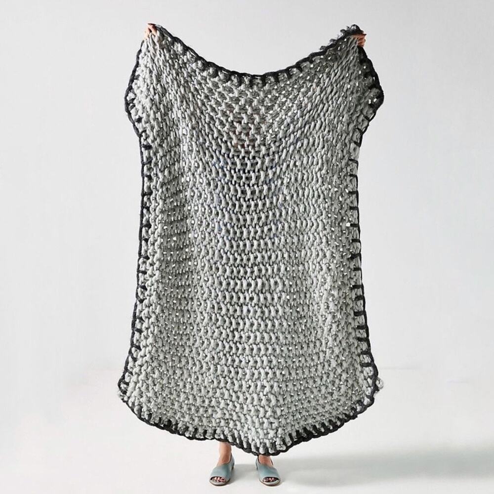 Anthropologie Gray Penny Chunky Knit Throw Blanket NWT